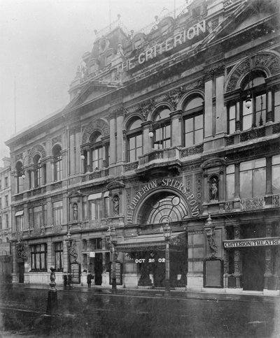 クライテリオンレストランアンドシアター、1902 作： English Photographer